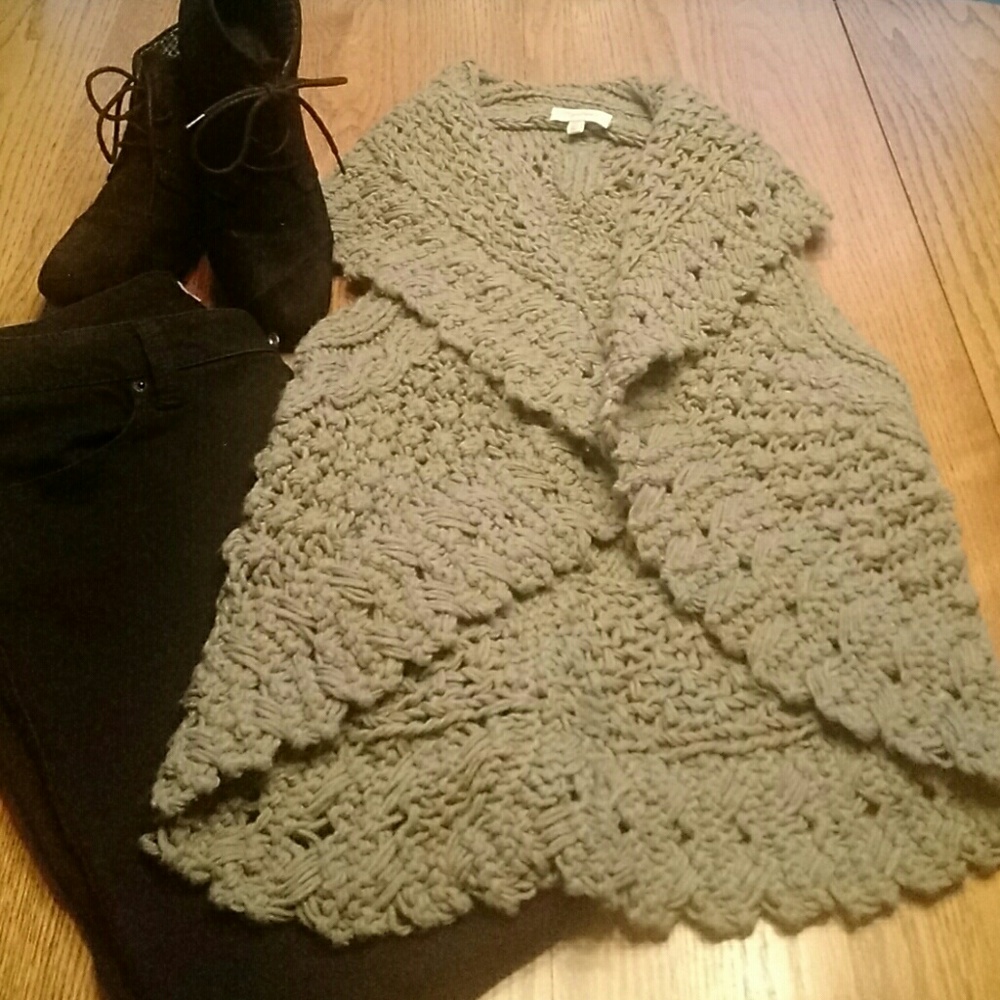 Sweater Vest - Picture 2 of 3